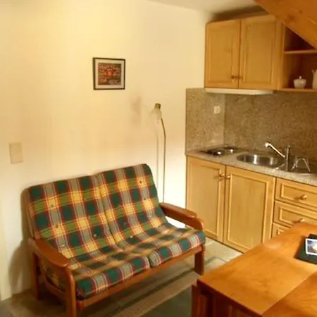 With One Bedroom In With Shared Pool And Balcony Appartement